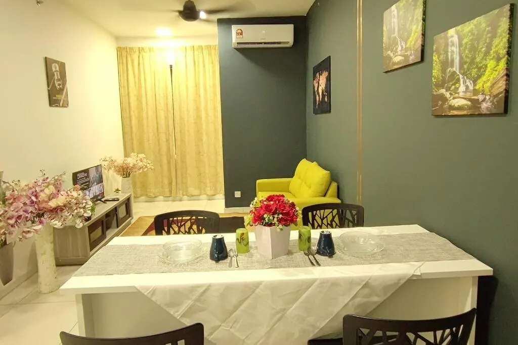 Hza1315- Selfcheck-In-Wifi- Parking- Pool- Klia, 7102 Apartment Kampong Melot Malaysia