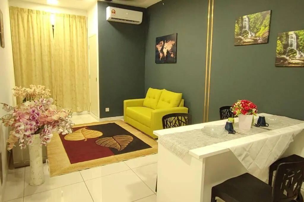 Hza1315- Selfcheck-In-Wifi- Parking- Pool- Klia, 7102 Apartment Kampong Melot